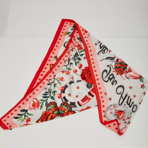 Gucci "L'aveugle Par Amour" Snakes And Flowers Silk Scarf new - Picture 3 of 7